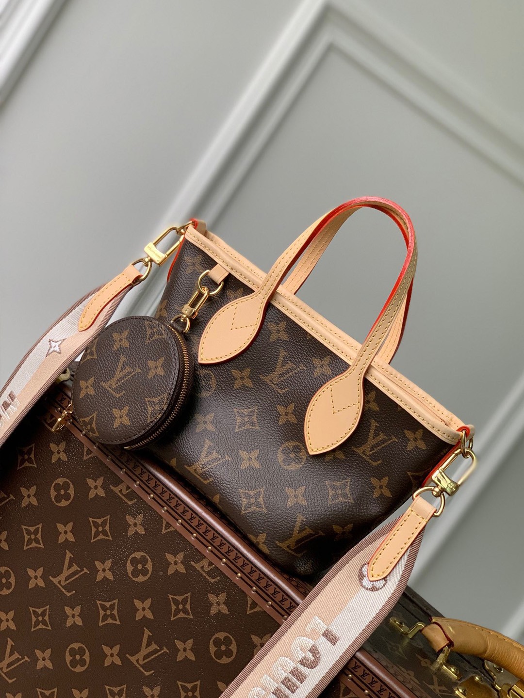 LV Neverfull BB Bag in Monogram Canvas M46705