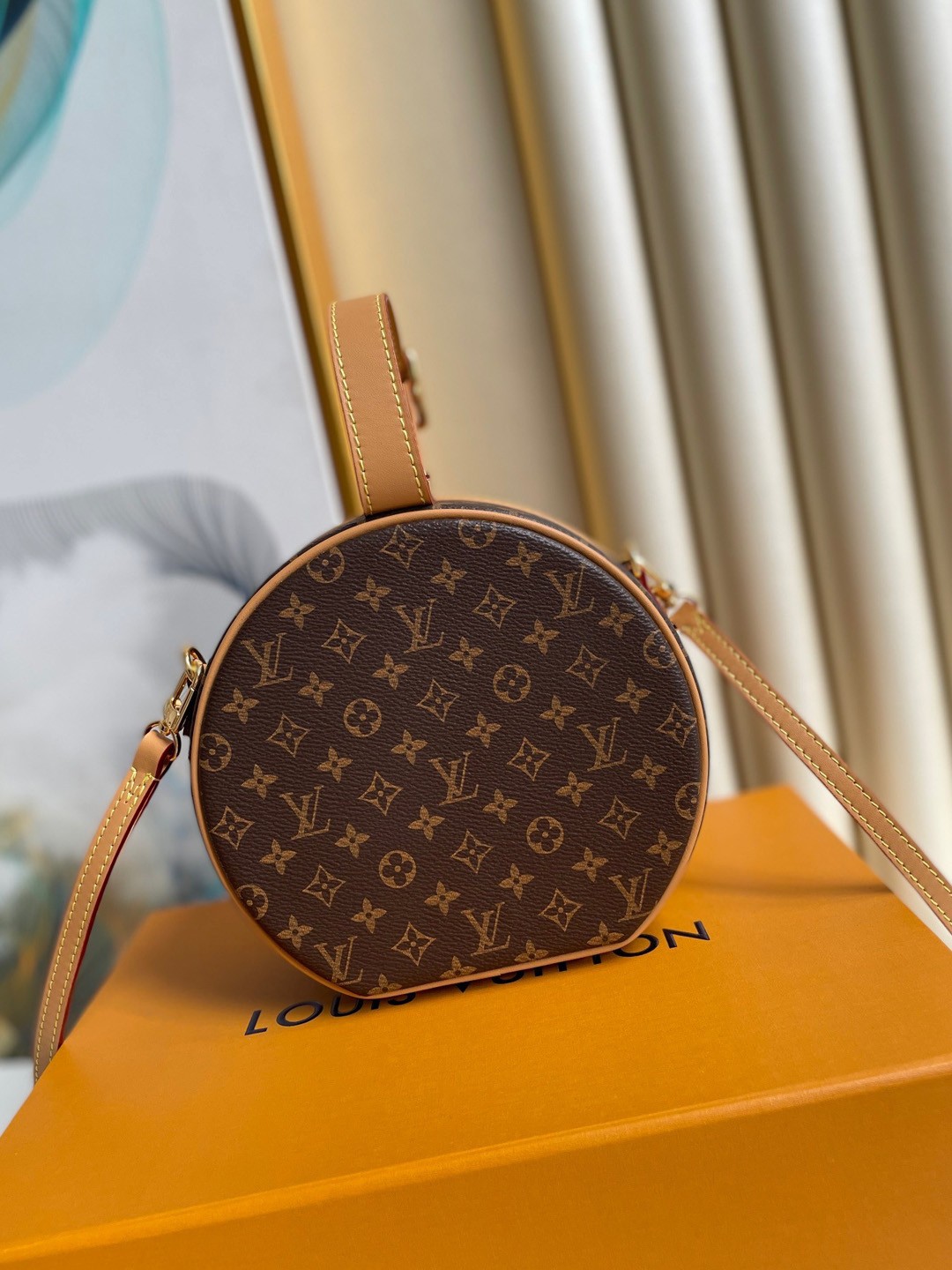 LVPetite Boite Chapeau In Monogram Canvas M43514
