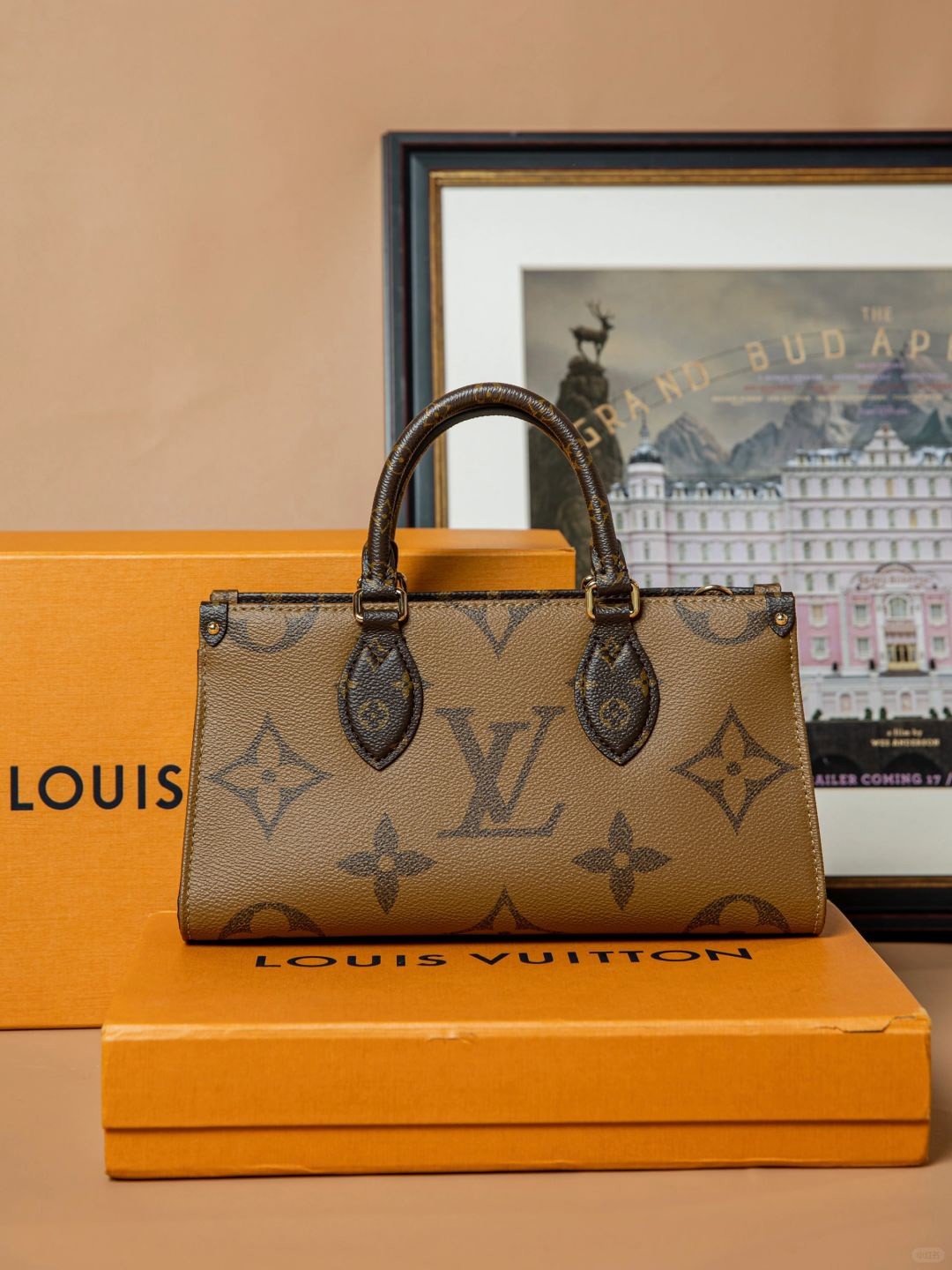 LV OnTheGo East West Bag In Monogram Reverse Canvas M46653