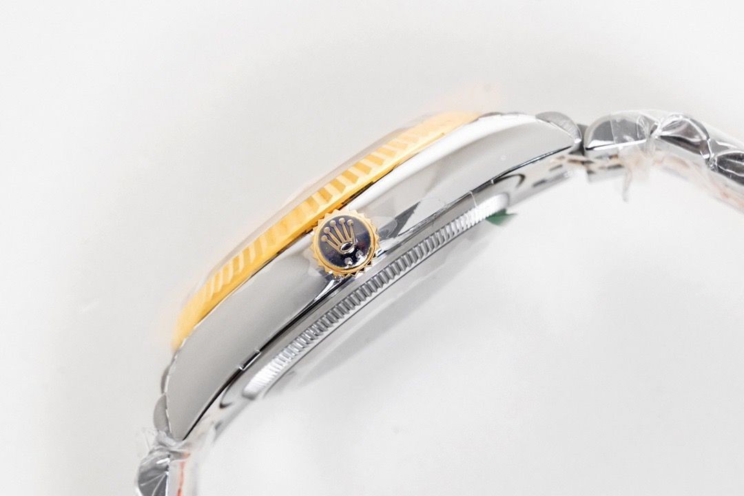 Rolex Watches Steel Paired with 3235 movement