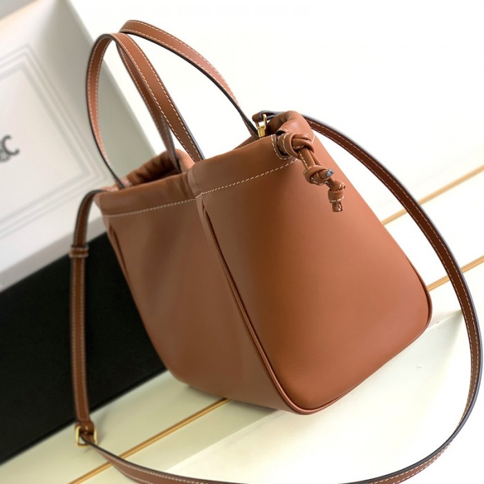 Ce**e small cabas drawstring cuir triomphe in smooth calfskin tan