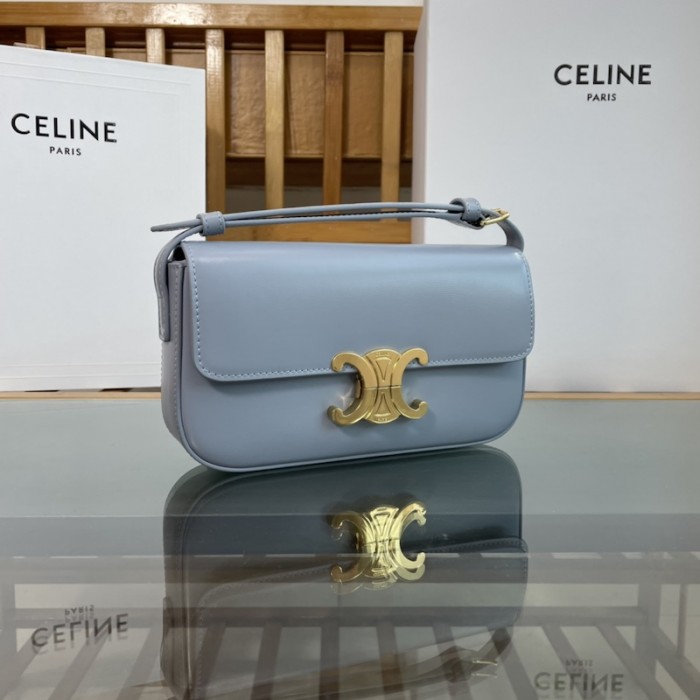 Ce**e shoulder bag triomphe in shiny calfskin blue