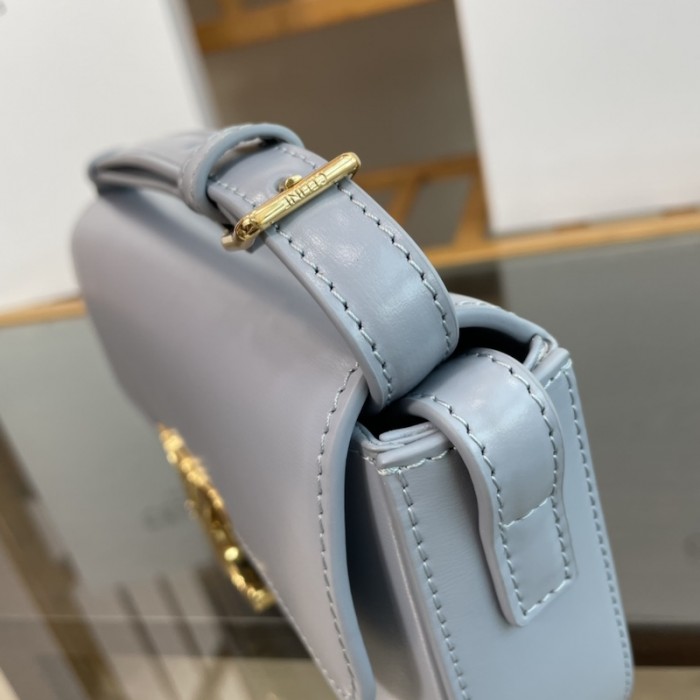 Ce**e shoulder bag triomphe in shiny calfskin blue