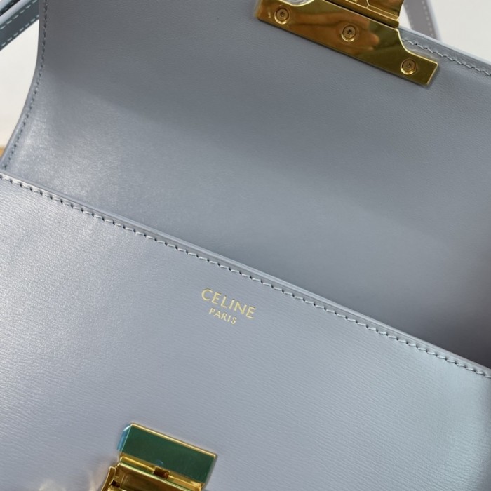 Ce**e shoulder bag triomphe in shiny calfskin blue