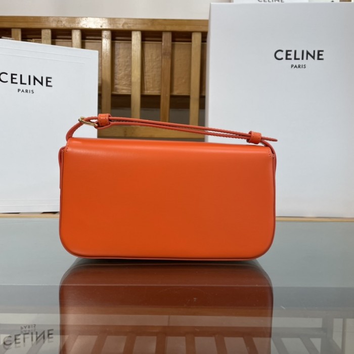Ce**e shoulder bag triomphe in shiny calfskin orange