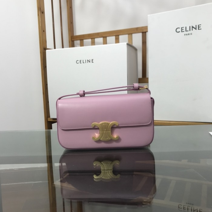 Ce**e shoulder bag triomphe in shiny calfskin pink