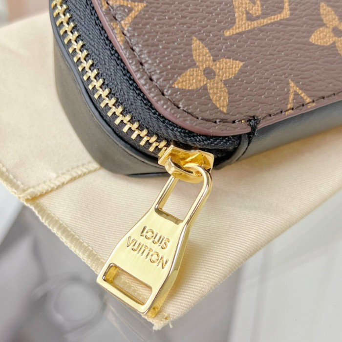 l**is V*t*n sunglasses pouch gm gi0633