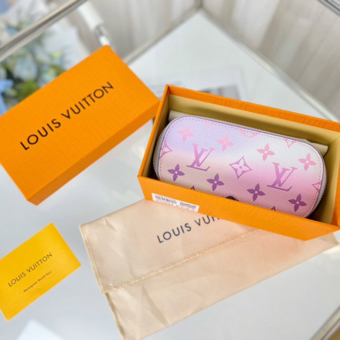 l**is V*t*n gm glasses case gi0751