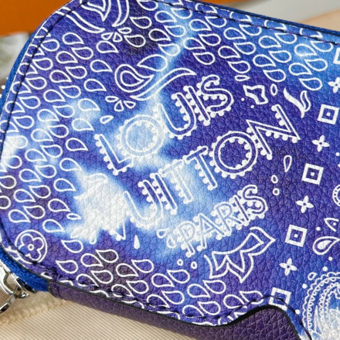 l**is V*t*n sunglasses pouch gm gi0764