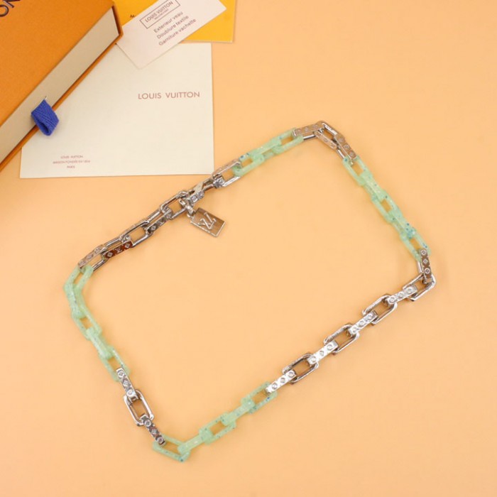 l**is V*t*n monogram chain necklace m00732