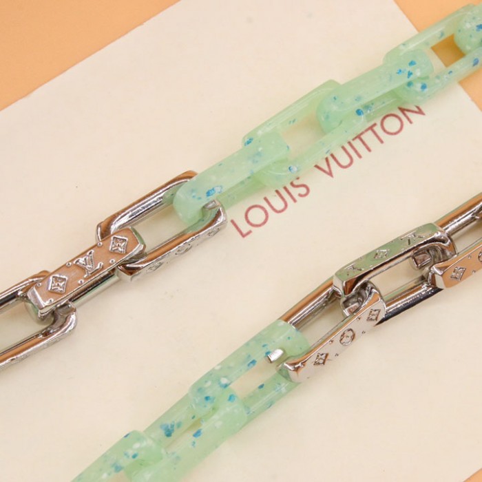 l**is V*t*n monogram chain necklace m00732