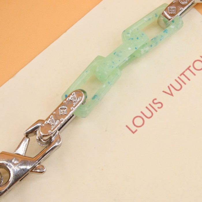 l**is V*t*n monogram chain necklace m00732