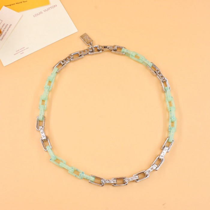 l**is V*t*n monogram chain necklace m00732