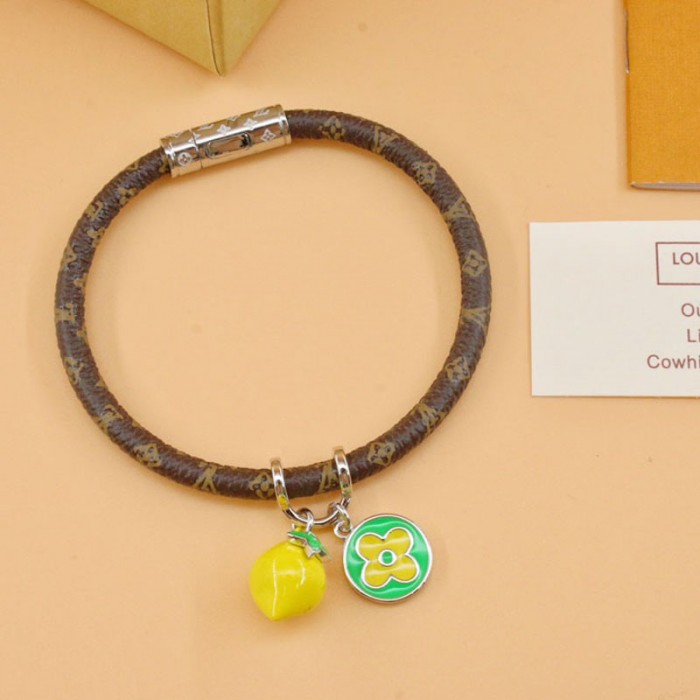 l**is V*t*n hang it lv fruits leather bracelet m0847e