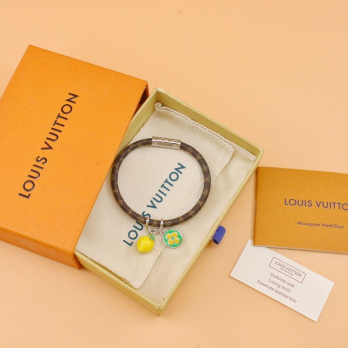 l**is V*t*n hang it lv fruits leather bracelet m0847e