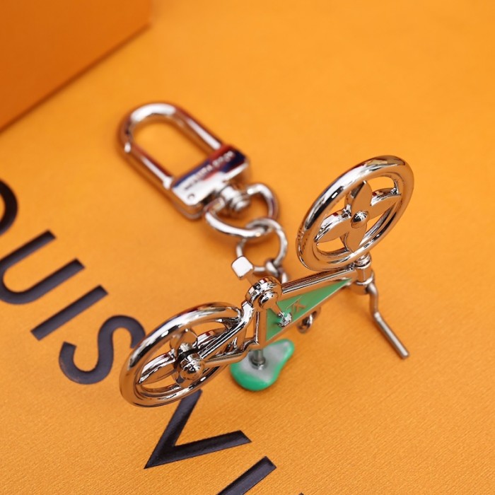 l**is V*t*n bike bag charm m77148