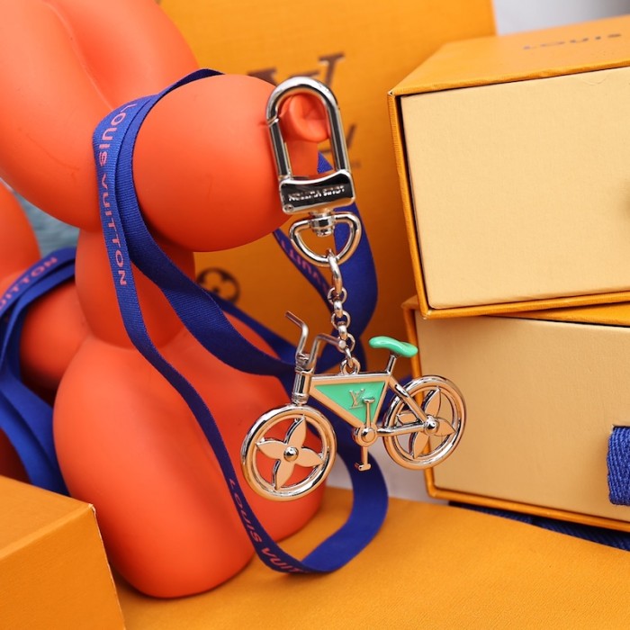 l**is V*t*n bike bag charm m77148
