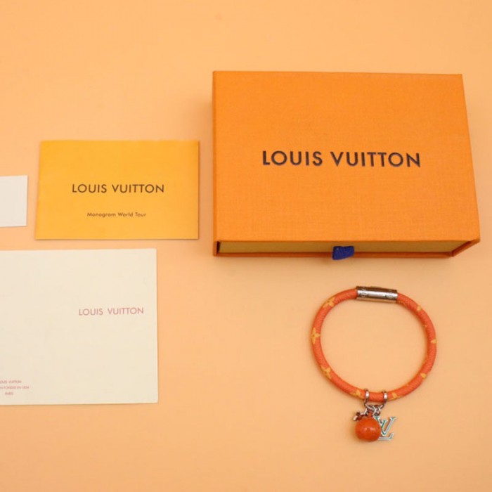 l**is V*t*n hang it lv fruits leather bracelet m8046e