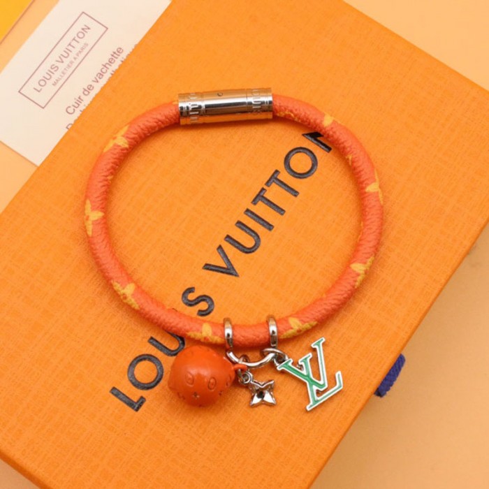 l**is V*t*n hang it lv fruits leather bracelet m8046e