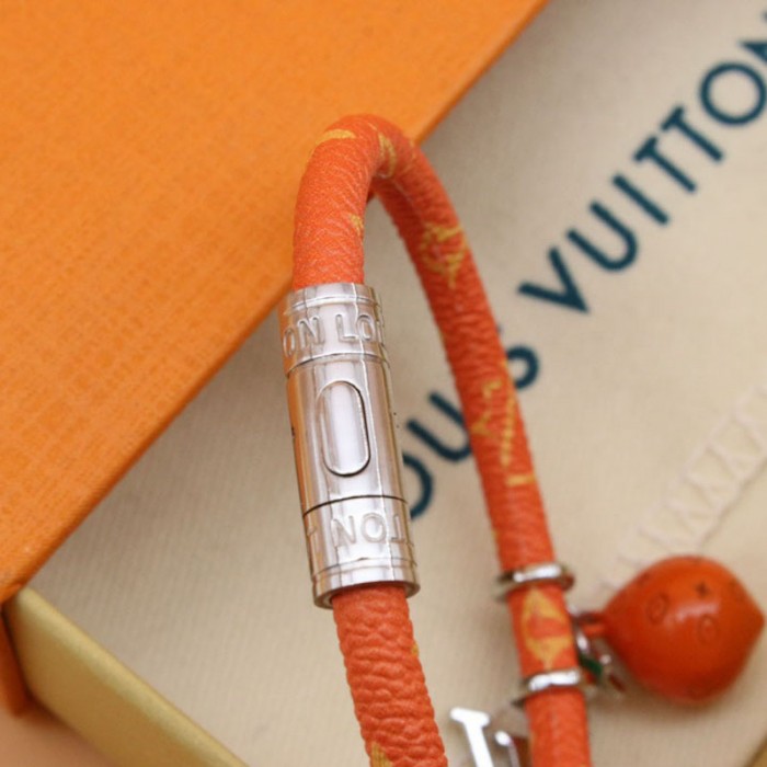 l**is V*t*n hang it lv fruits leather bracelet m8046e