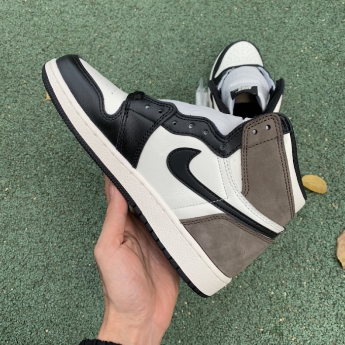 Air Jordan 1 Dark Mocha