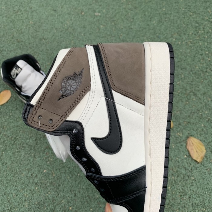 Air Jordan 1 Dark Mocha
