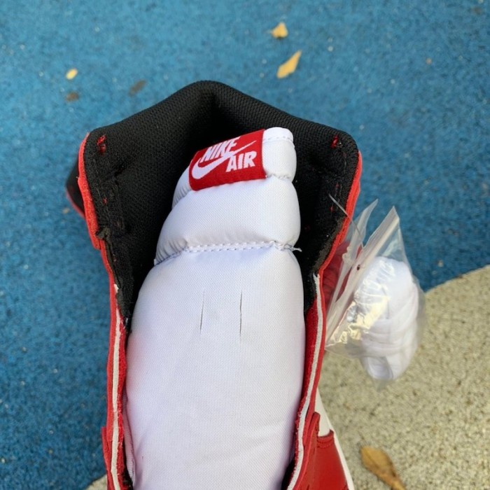 Air Jordan 1 OG Chicago