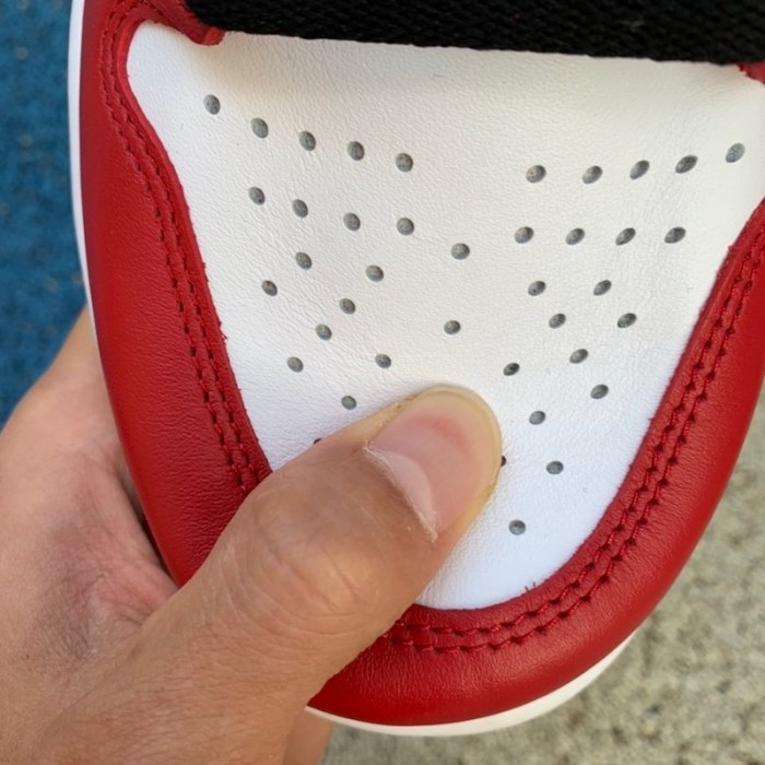 Air Jordan 1 OG Chicago