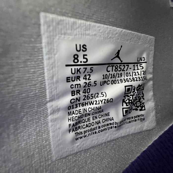 Air Jordan 4 White University Purple