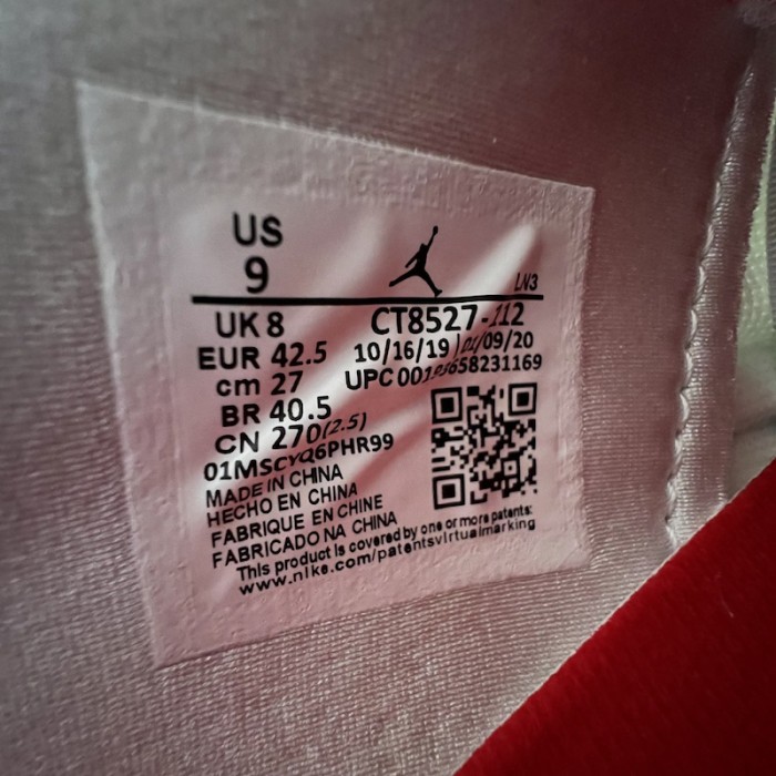Air Jordan 4 White University Red