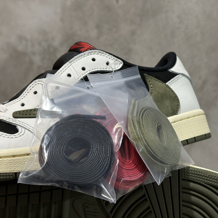 Travis Scott x Air Jordan 1 Low Olive