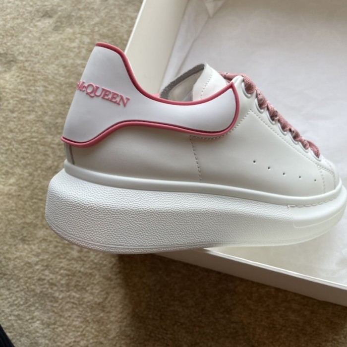 Alexander Mcqueen Oversized Sneaker White / Pink