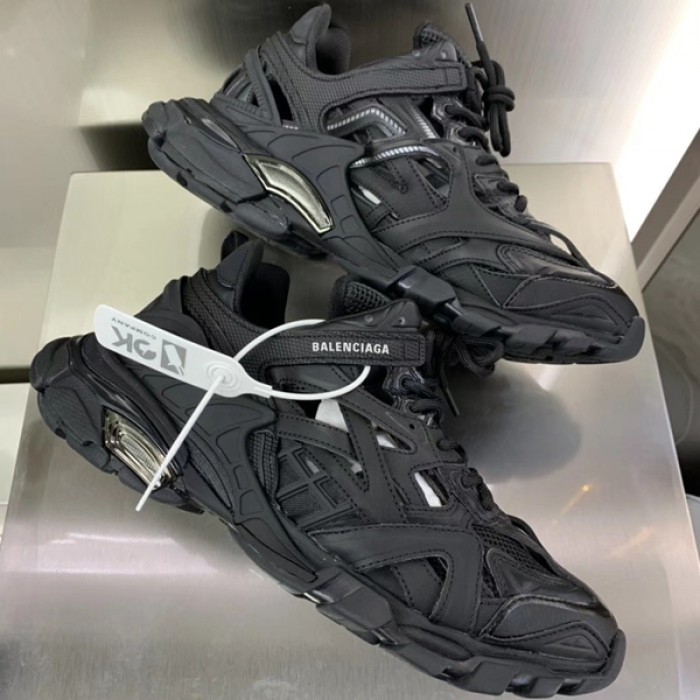 Ba*len*cia*ga track 2 sneakers black