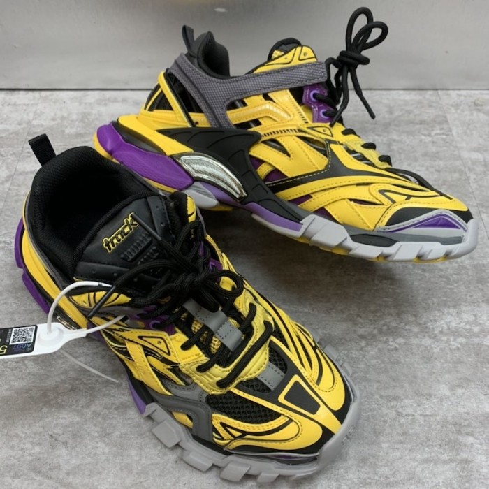 Ba*len*cia*ga track 2 sneakers yellow / purple