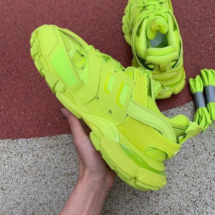 Ba*len*cia*ga track 3.0 sneakers fluorescent green