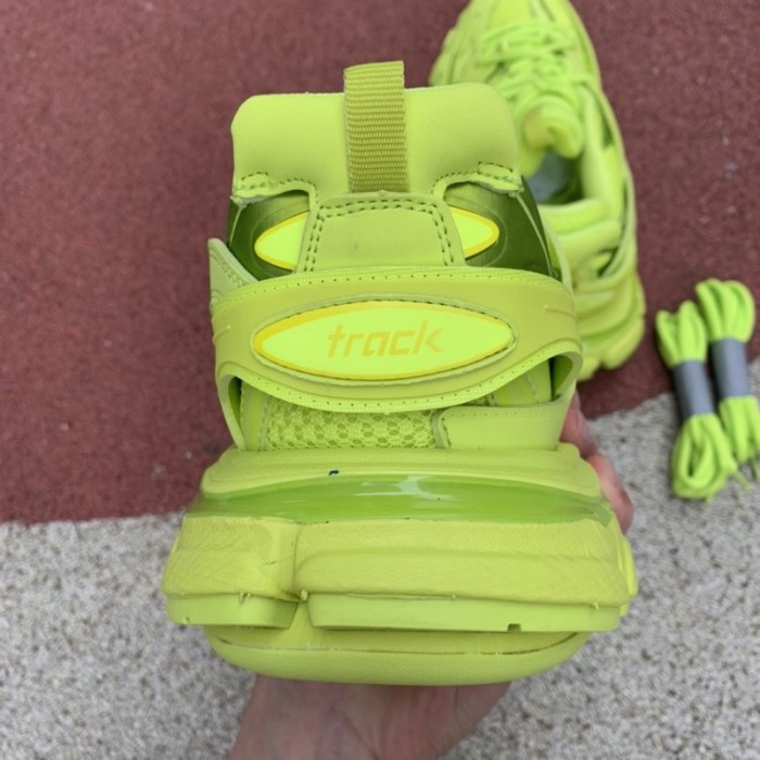 Ba*len*cia*ga track 3.0 sneakers fluorescent green