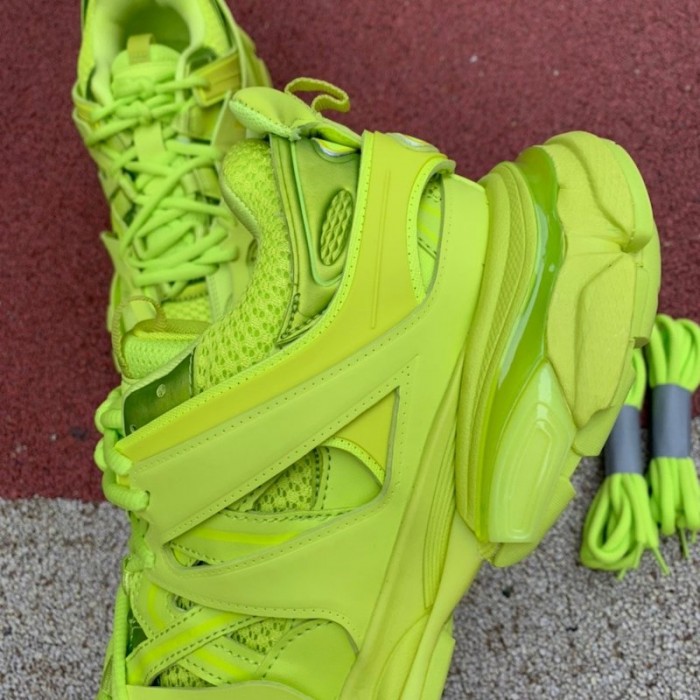 Ba*len*cia*ga track 3.0 sneakers fluorescent green