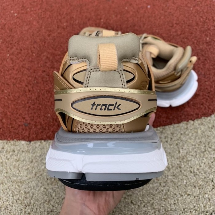 Ba*len*cia*ga track 3.0 sneakers gold