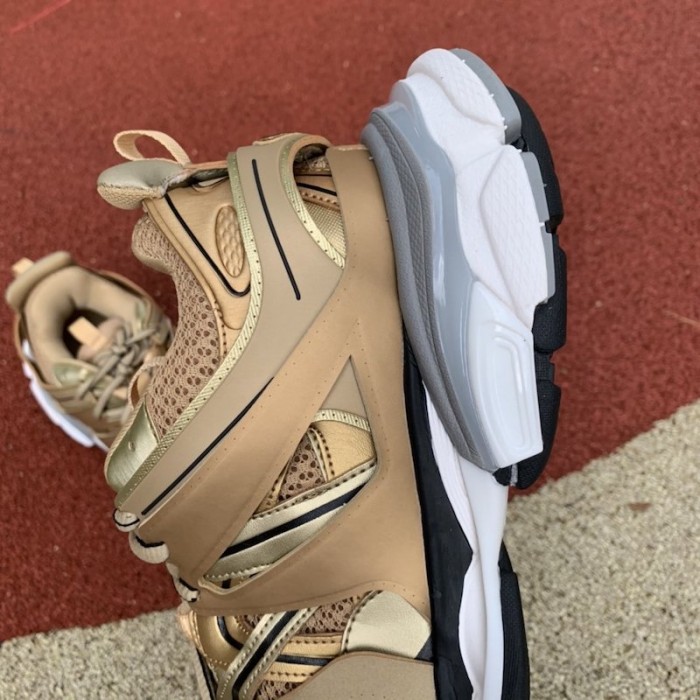 Ba*len*cia*ga track 3.0 sneakers gold