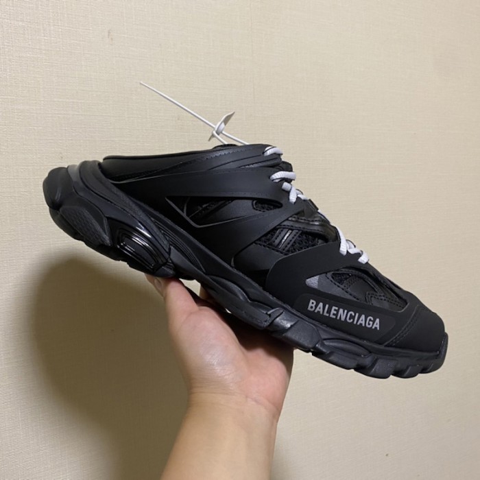 Ba*len*cia*ga track mule black