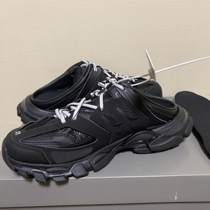 Ba*len*cia*ga track mule black