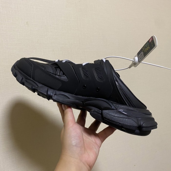Ba*len*cia*ga track mule black