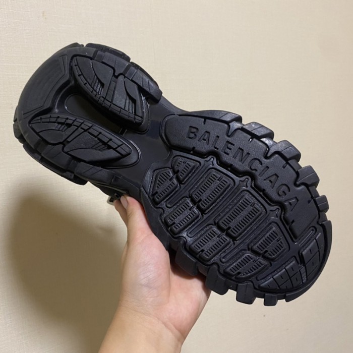 Ba*len*cia*ga track mule black