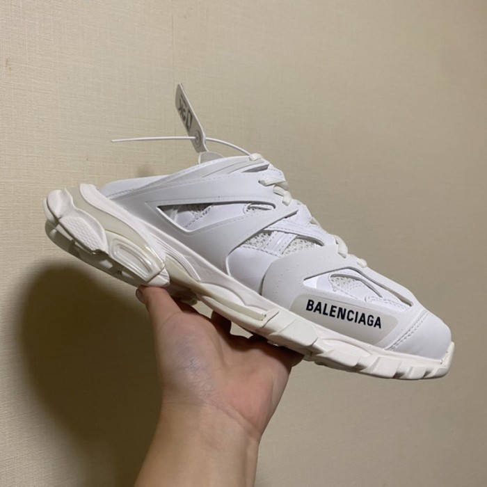 Ba*len*cia*ga track mule white