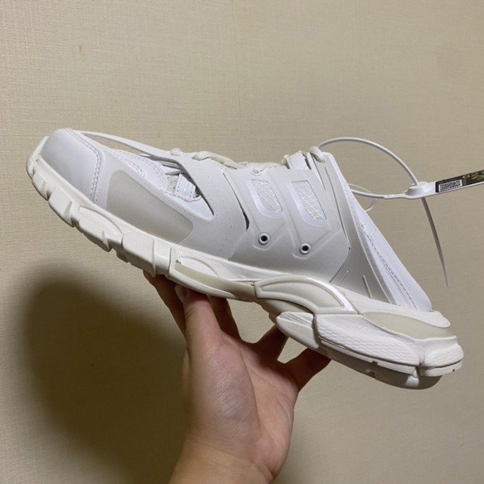 Ba*len*cia*ga track mule white