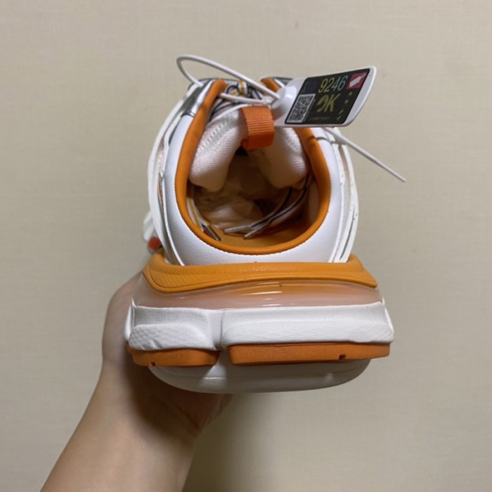 Ba*len*cia*ga track mule white / orange