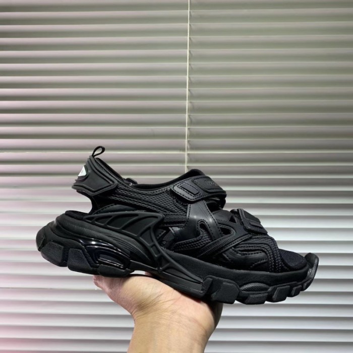 Ba*len*cia*ga track sandal rubber black