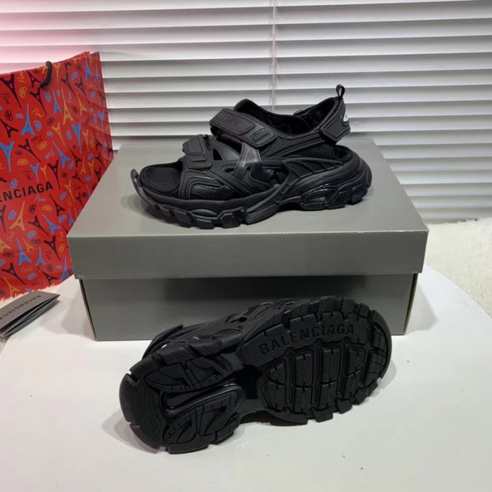 Ba*len*cia*ga track sandal rubber black