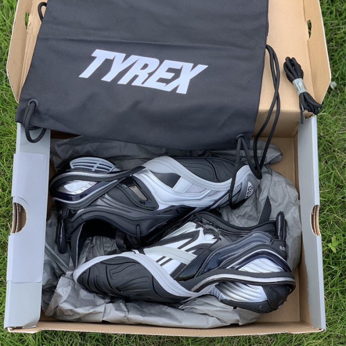 Ba*len*cia*ga tyrex sneakers black / grey