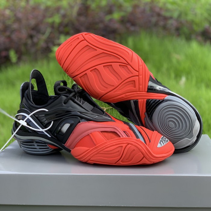 Ba*len*cia*ga tyrex sneakers black / red